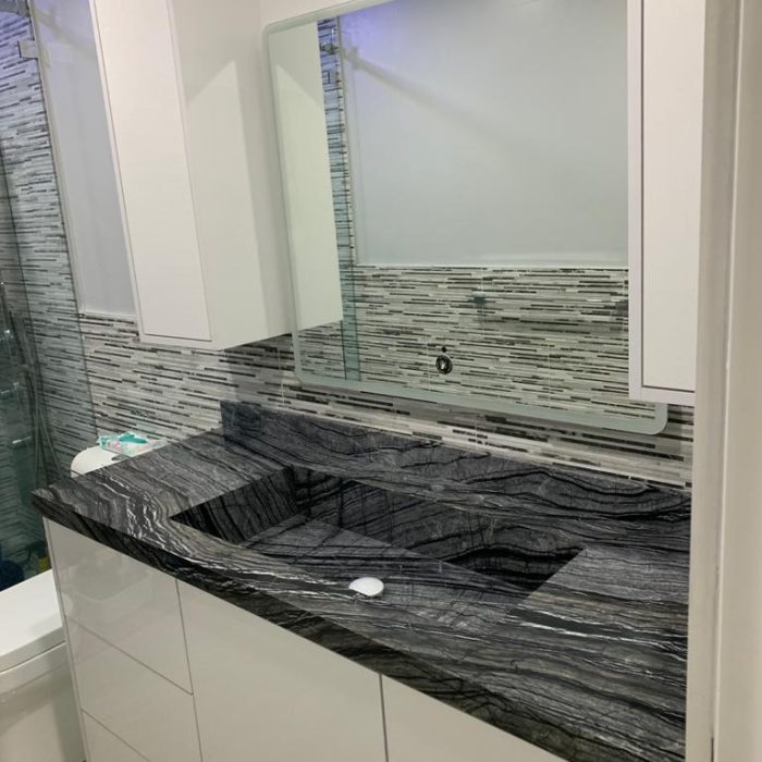 Integrated bath sink